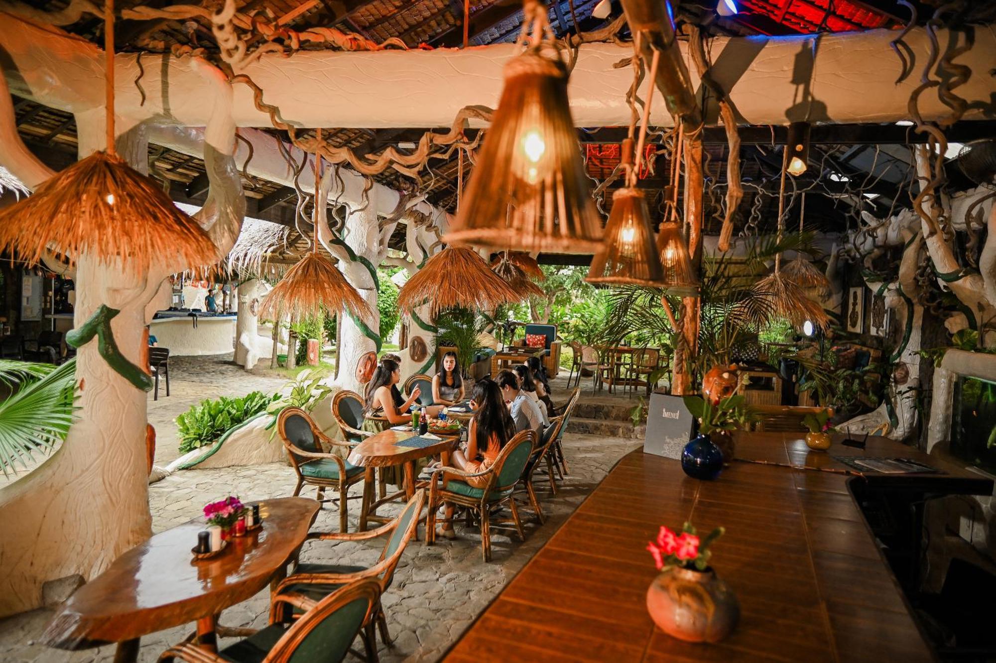 פוארטו גאלרה Garden Of Eden Dive Resort מראה חיצוני תמונה